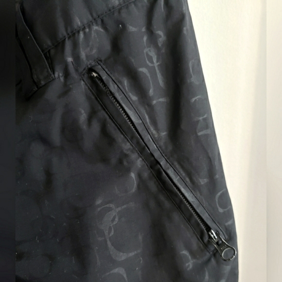 Powderoom Ride Harder Ski Pants Black Damask Pattern Semi Reflective W-M EUC - Picture 10 of 15